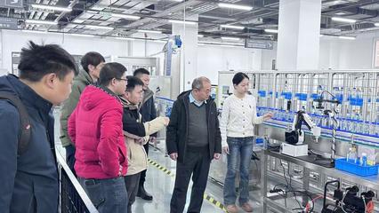 揚州經濟技術開發區科技局李俊副局長一行訪問機械工程學院，共促工程與技術研究發展